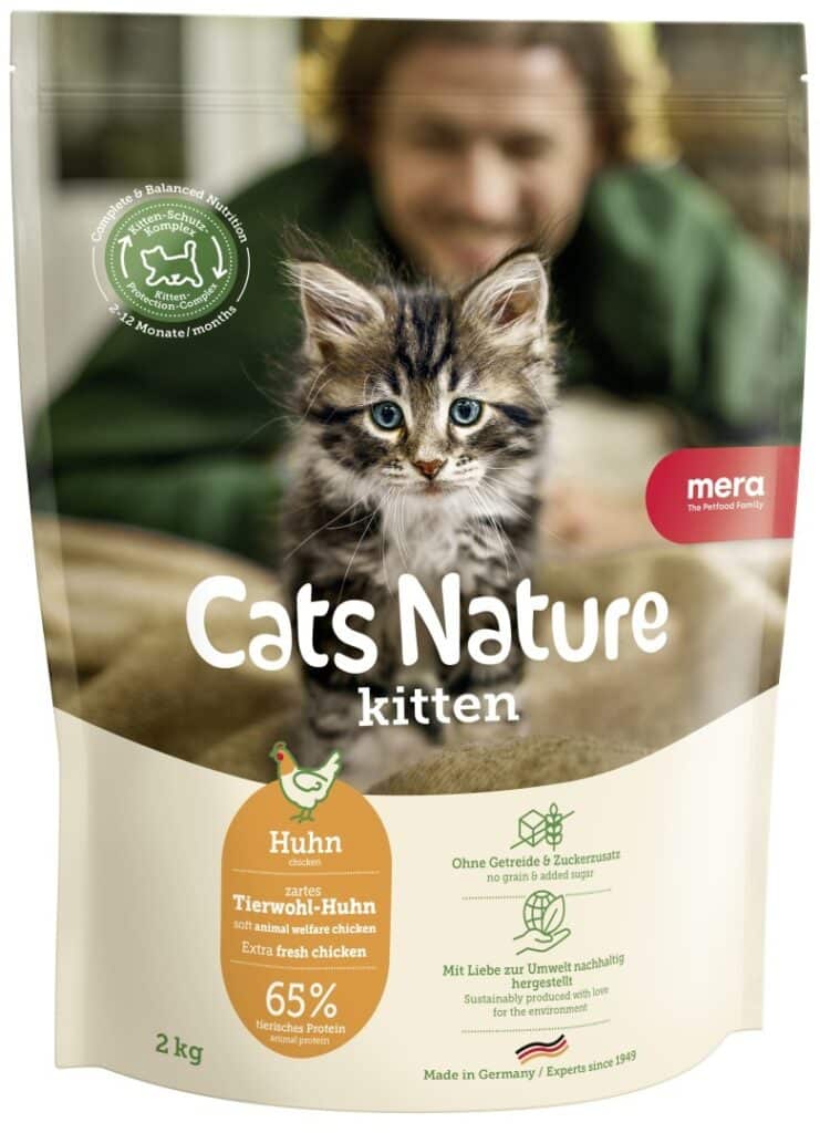 mera Cats Nature chaton poulet